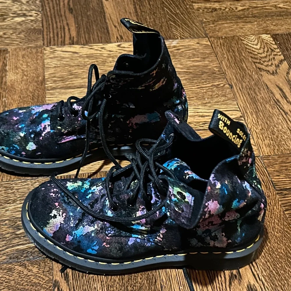 Doc Marten Soft Leather 1460 Pascal Boots - Picture 10 of 10